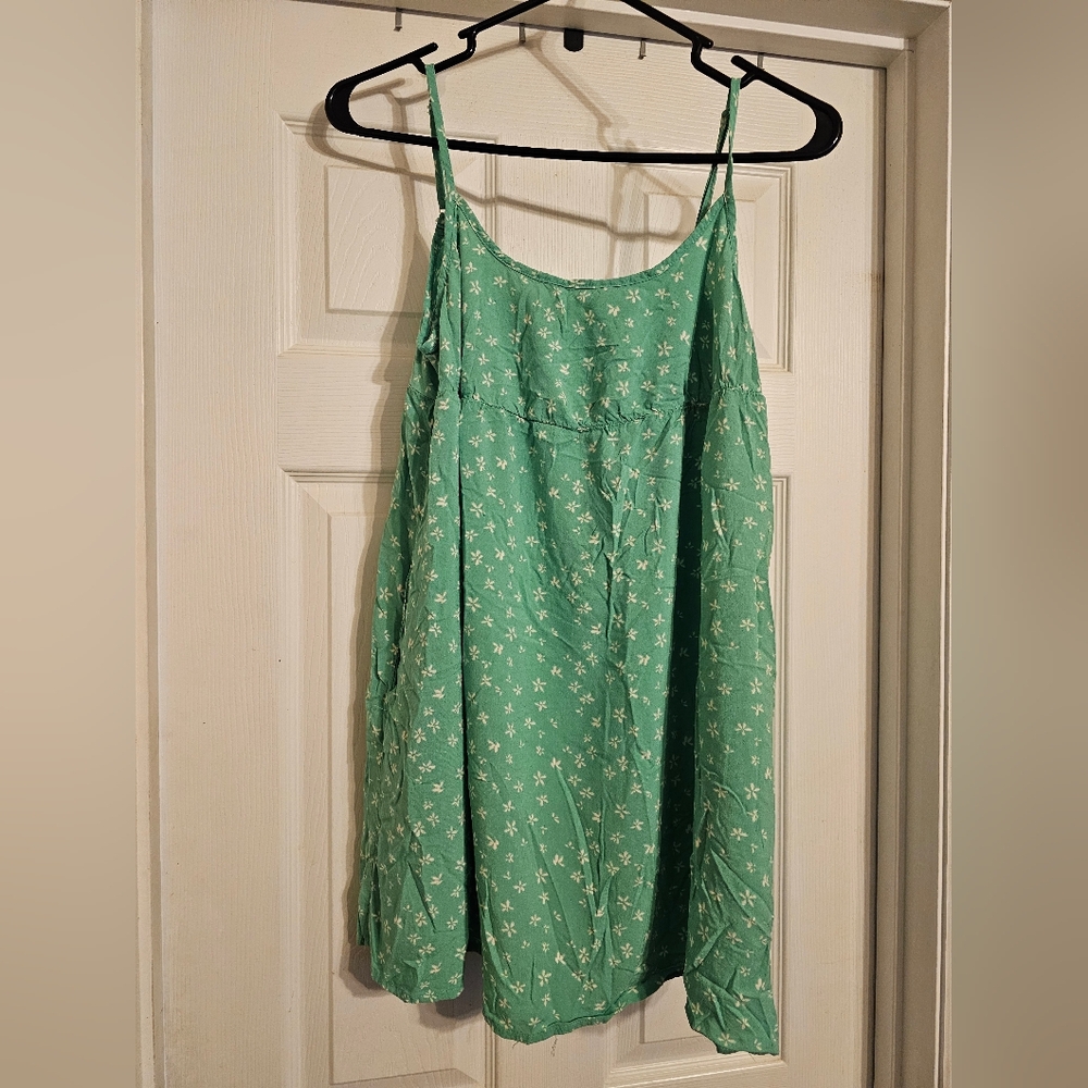 Green Floral Dress. Size:M